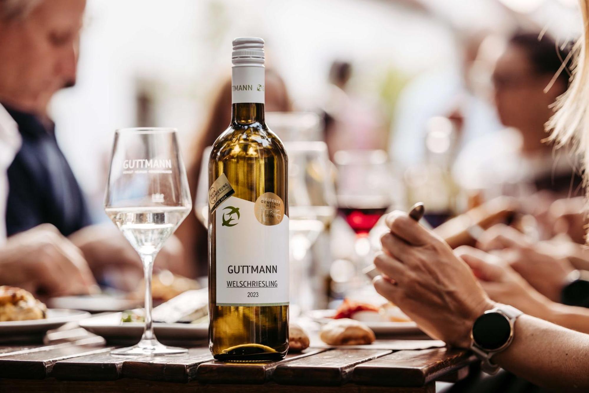 Weingut Guttmann - Schwalbennester * Weiden am See